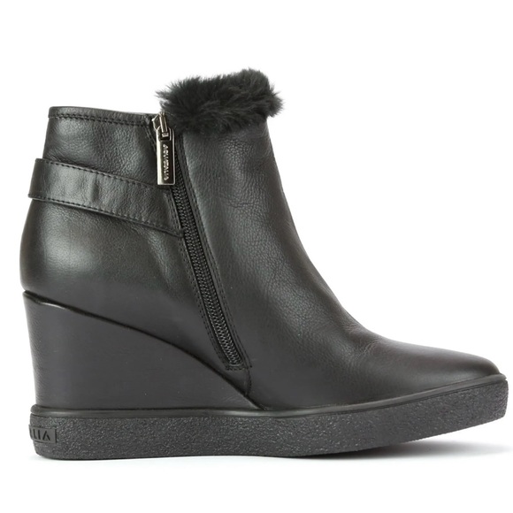 Aquatalia By Marvin K. Women's Black Cameron Faux Fur Trim Wedge Bootie Size 6.5 - Picture 3 of 14